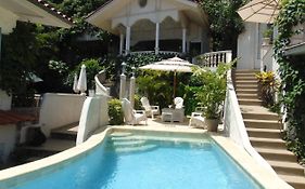 Villa Caprichosa